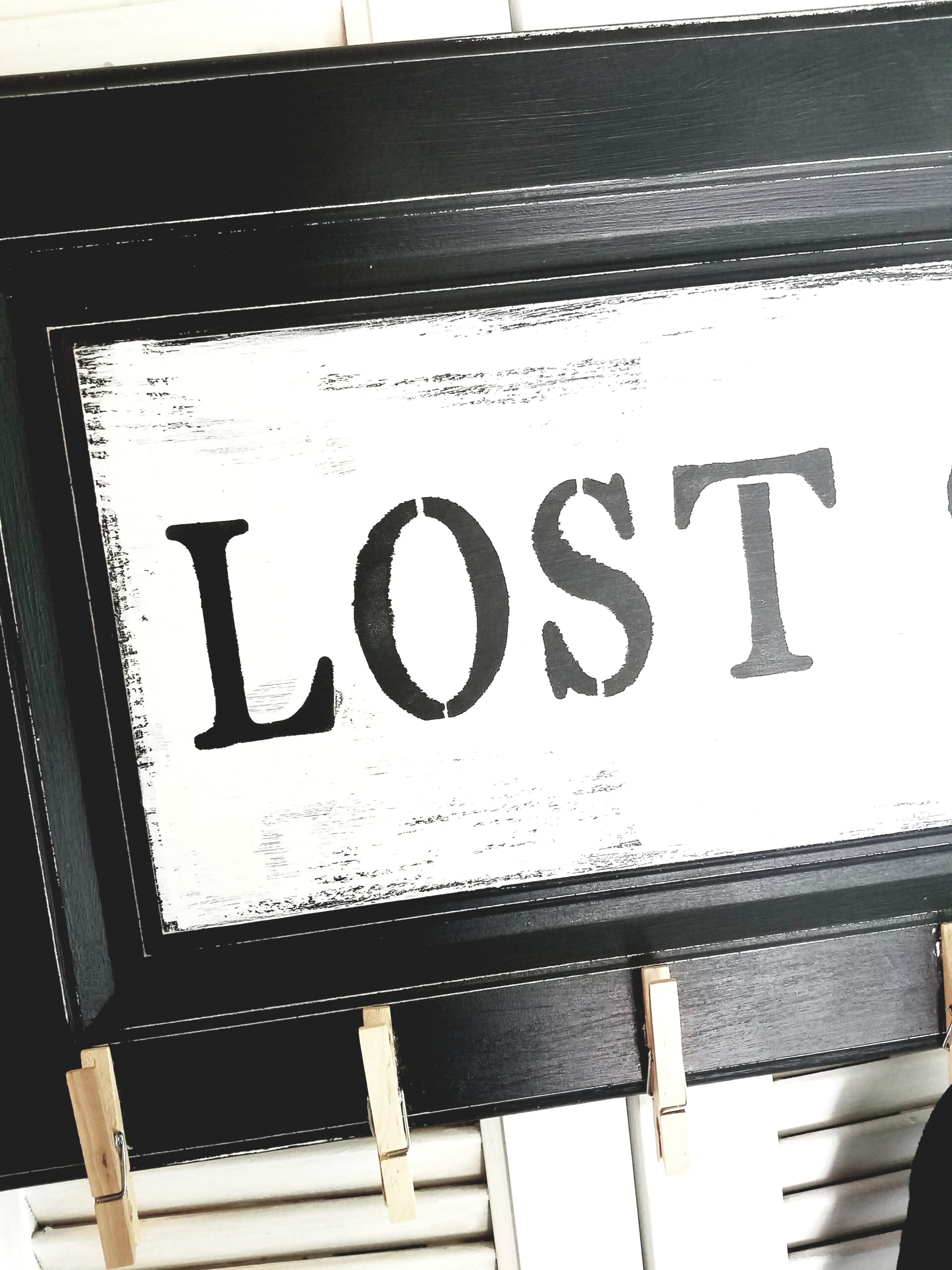 "Lost Socks" Solid Wood Wall Hanging Sign - Image 5