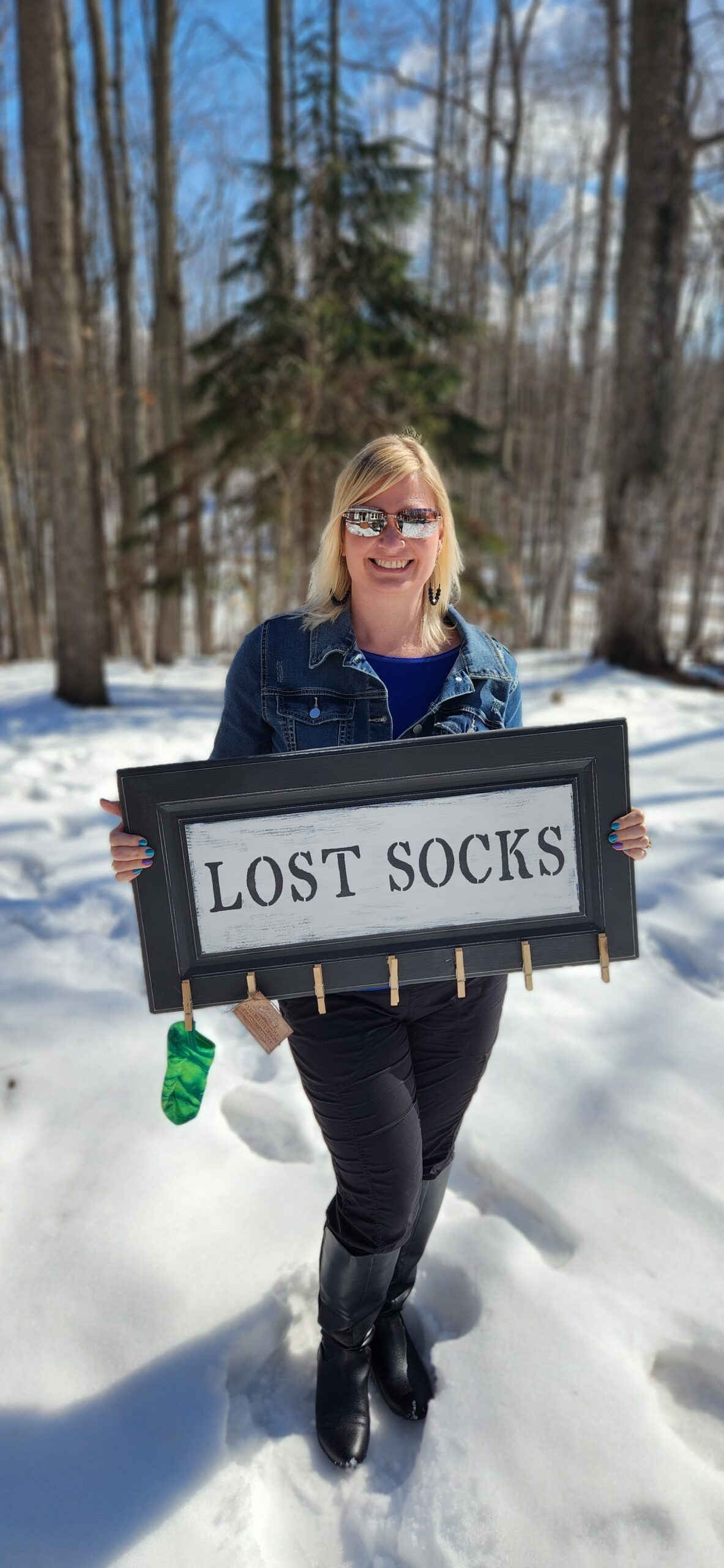 "Lost Socks" Solid Wood Wall Hanging Sign - Image 2