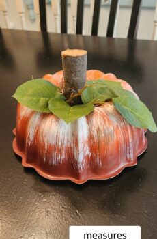 Bundt Cake Pan Pumpkin Decor