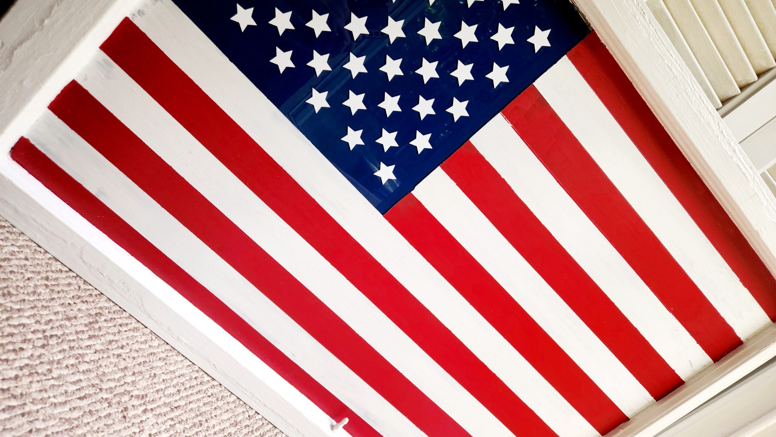 Hand-Painted USA Flag on Antique Window – A True Patriotic Treasure! - Image 3