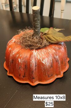 Bundt Cake Pan Pumpkin Decor