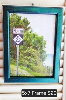 5x7 Picture Frame Wall Hanging with Iconic M-22 Photo