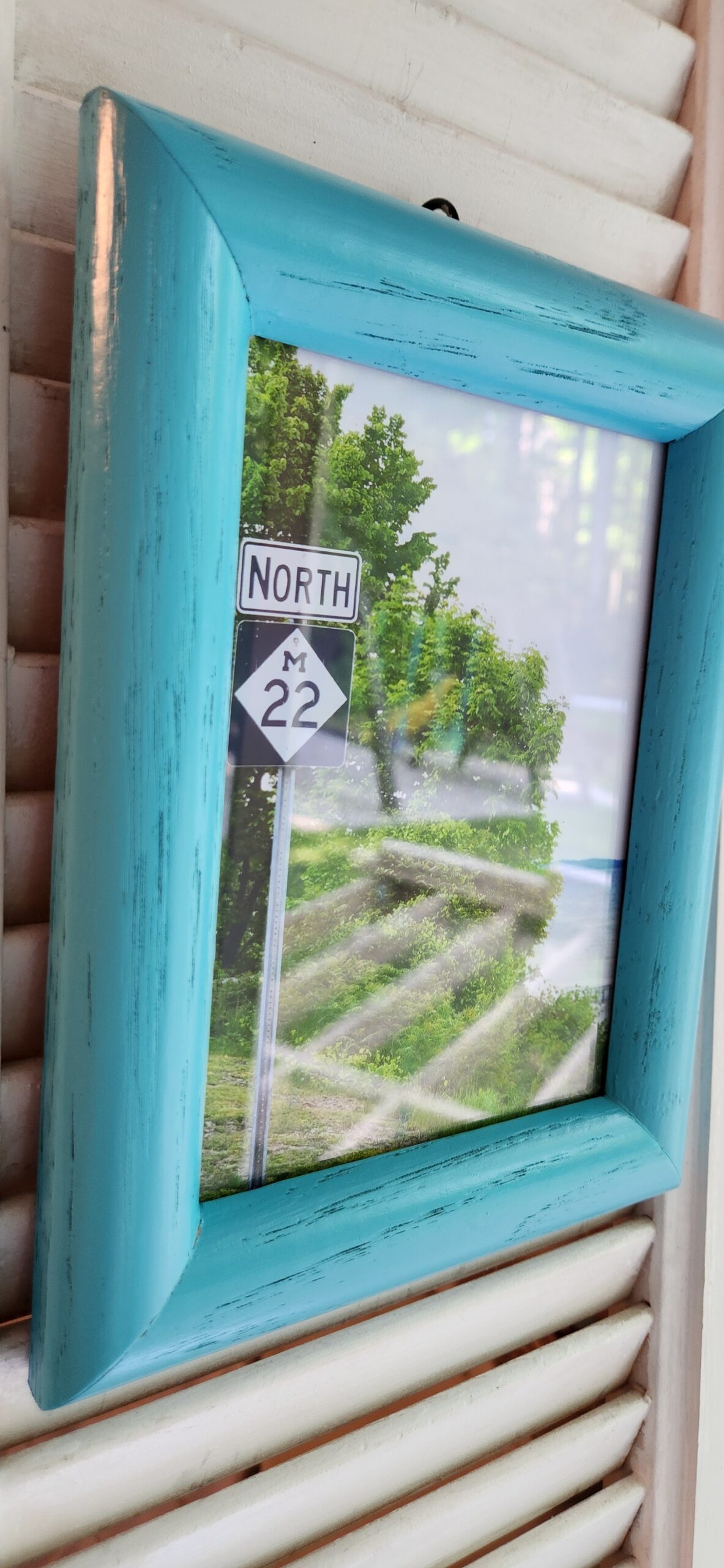 Solid Wood Wall Hanging 5x7 Frame with M-22 Photo - Image 3