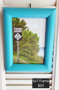 Solid Wood Wall Hanging 5x7 Frame with M-22 Photo
