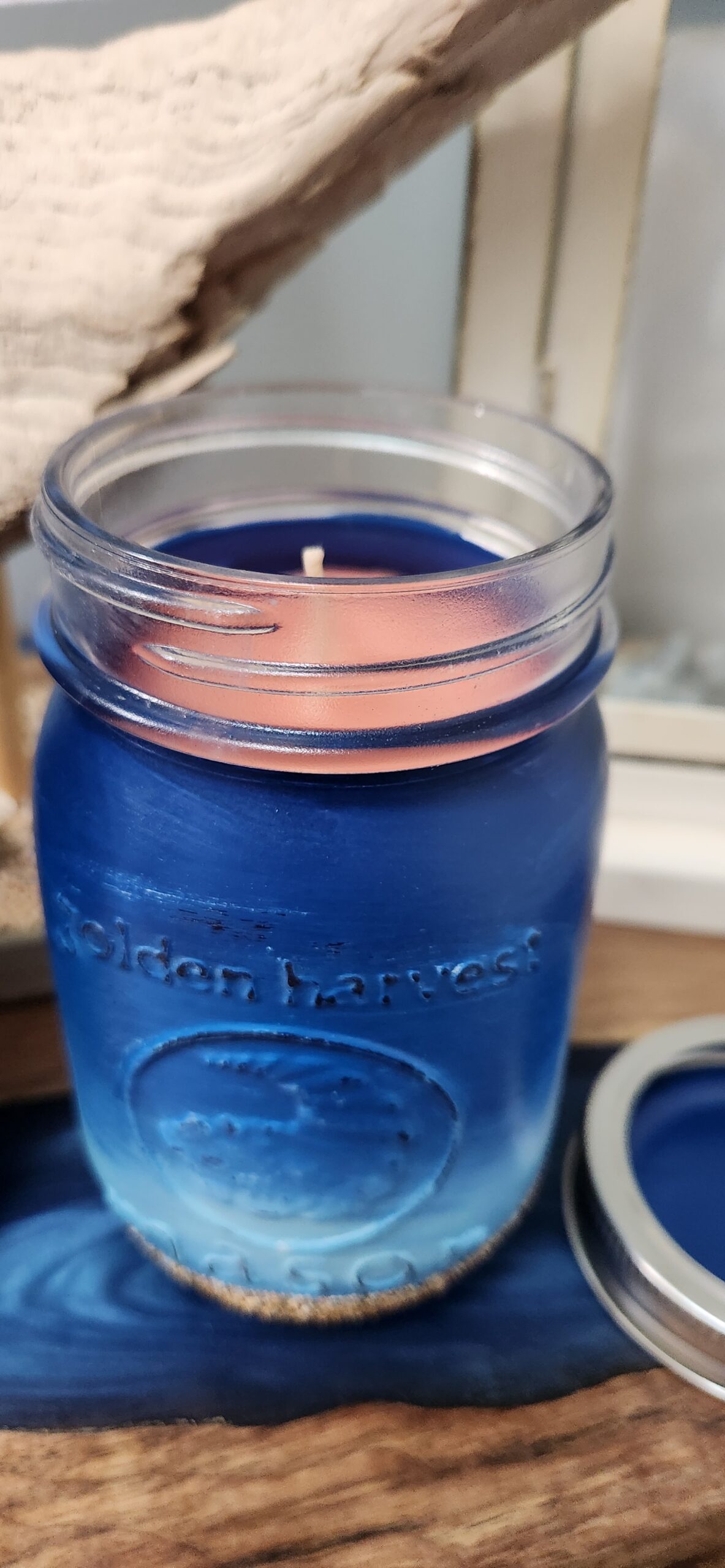 Tropical Breeze Scented Candle – Hand-Painted Mason Jar with Beach Scene & Real Sand – Coastal Home
